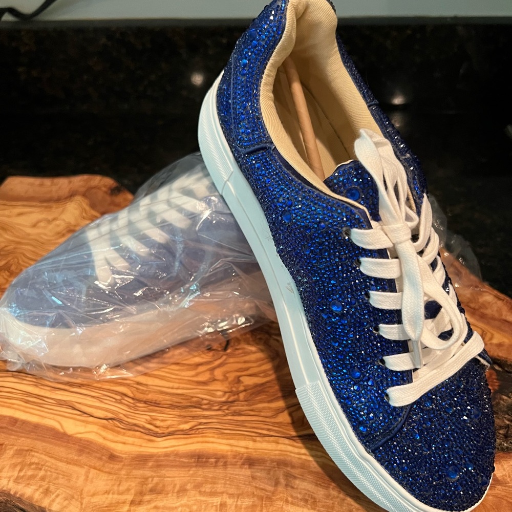 Sapphire Betsey Johnson sneakers size 7.5
